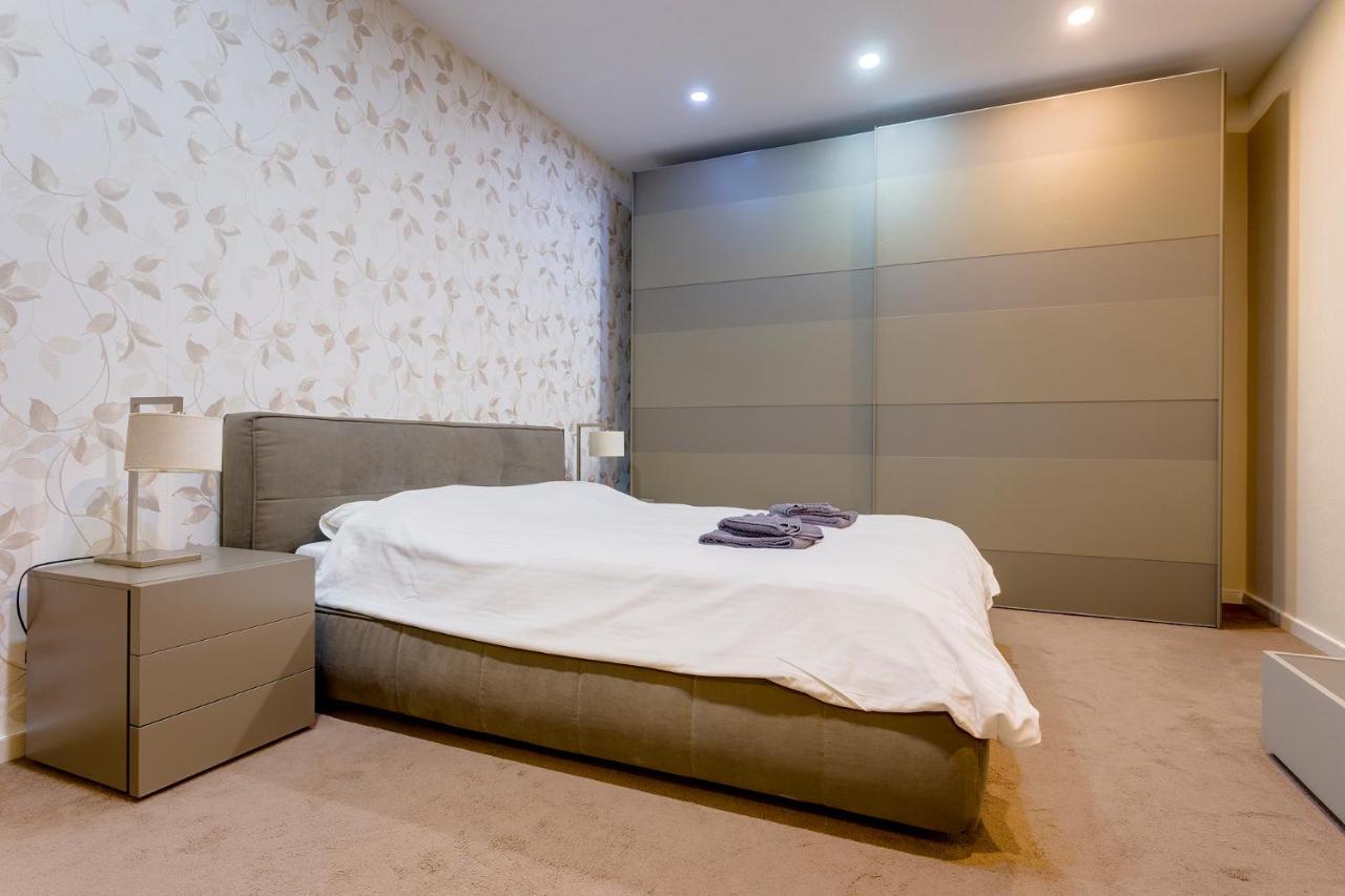 Luxury Apt W/ Side Seaviews And Pool, Top Location Слима Екстериор снимка
