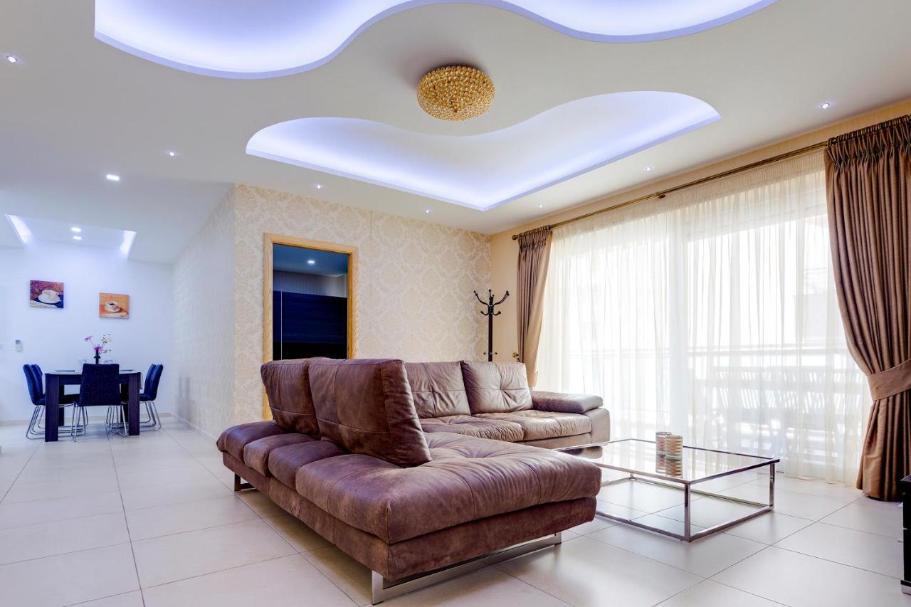 Luxury Apt W/ Side Seaviews And Pool, Top Location Слима Екстериор снимка